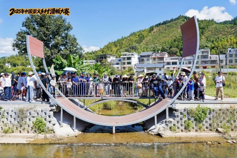 充满现代气, src